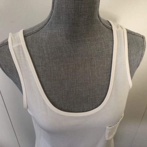 🕝 MAX STUDIO WHITE TOP SIZE MED - Picture 4 of 7